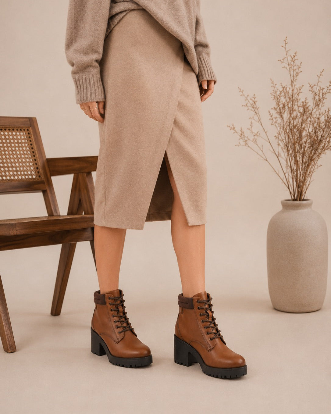 Comiso Ankle Boots Tan