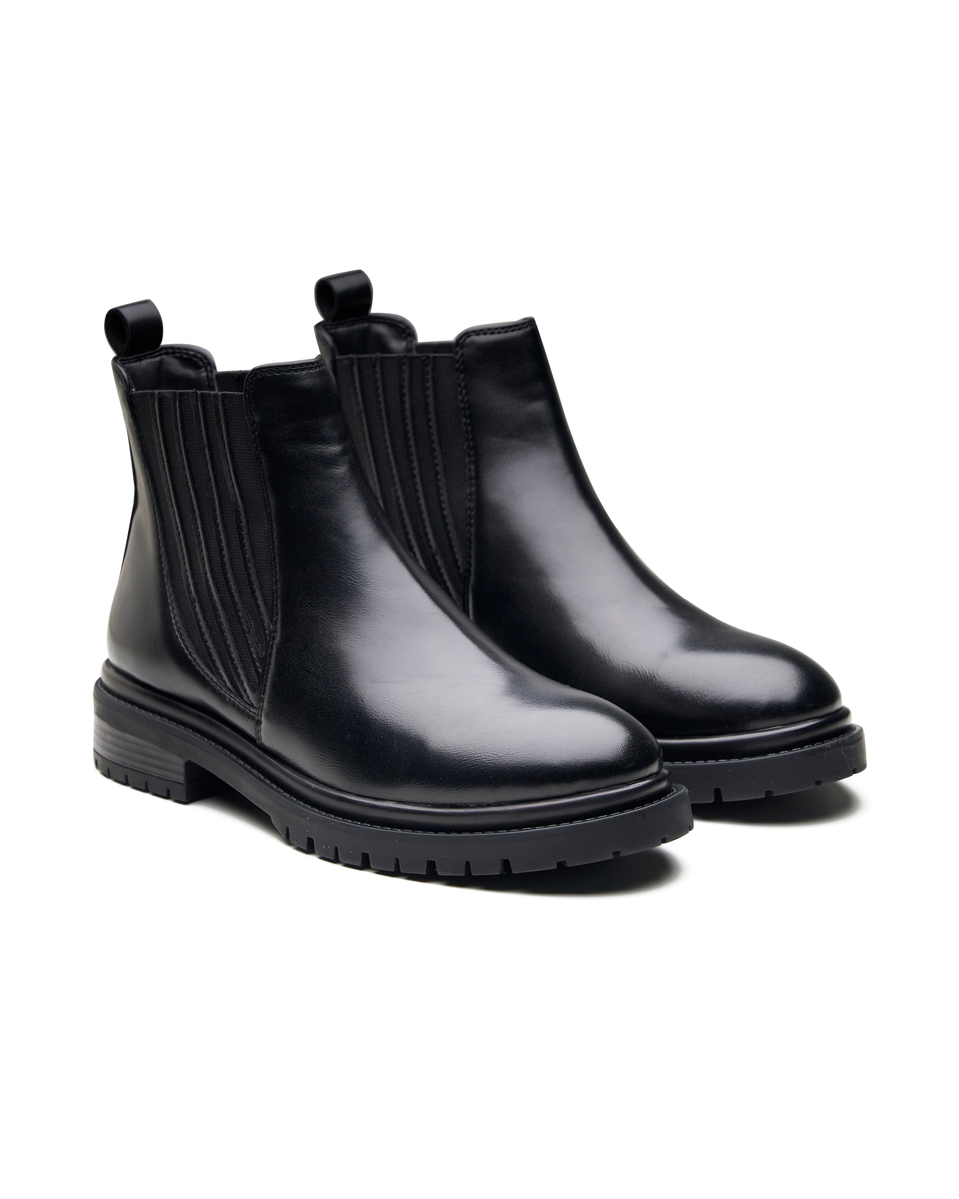 Capua Ankle Boots Black