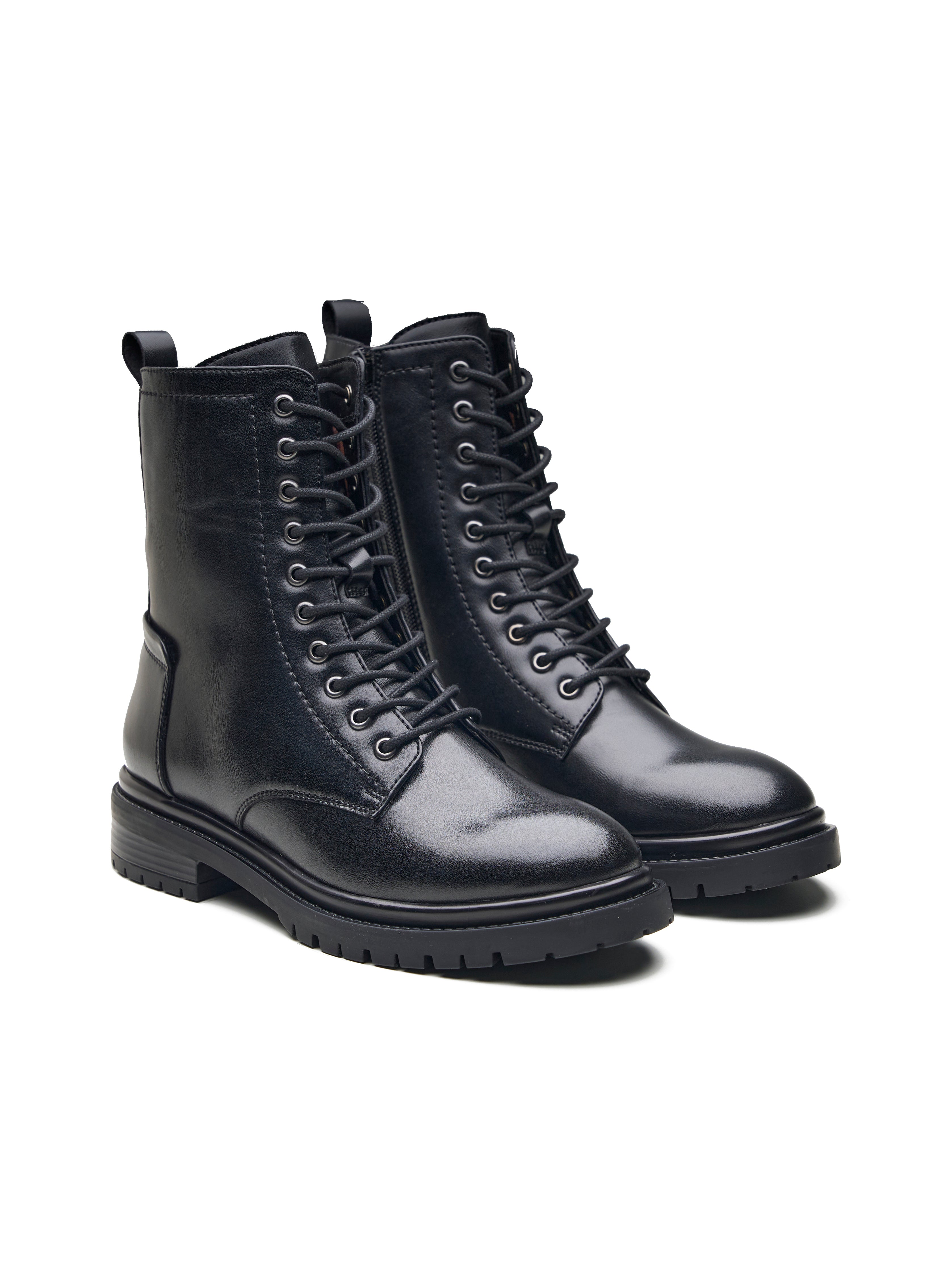 Cascina Ankle Boots Black