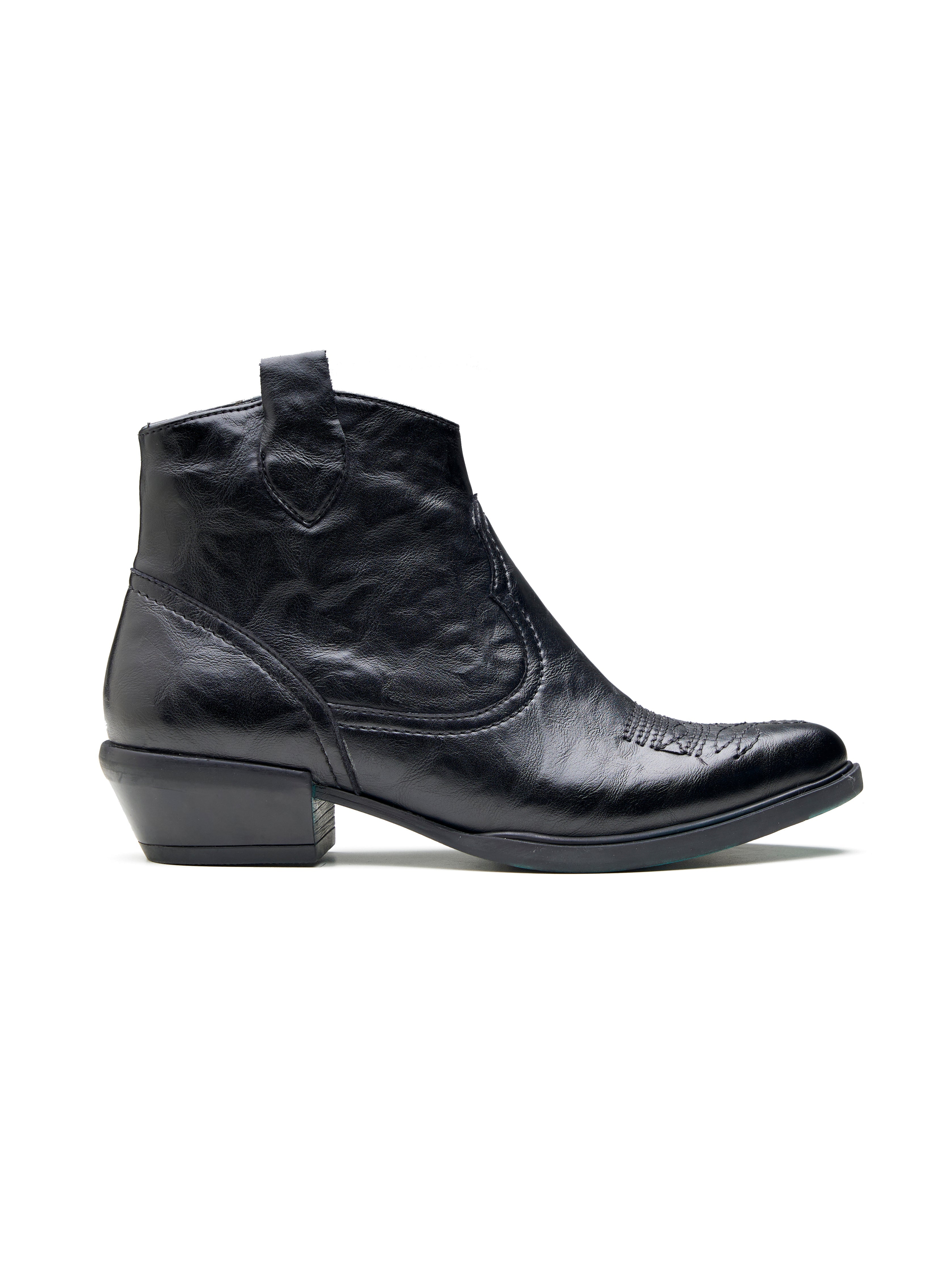 Caia Ankle Boots Black