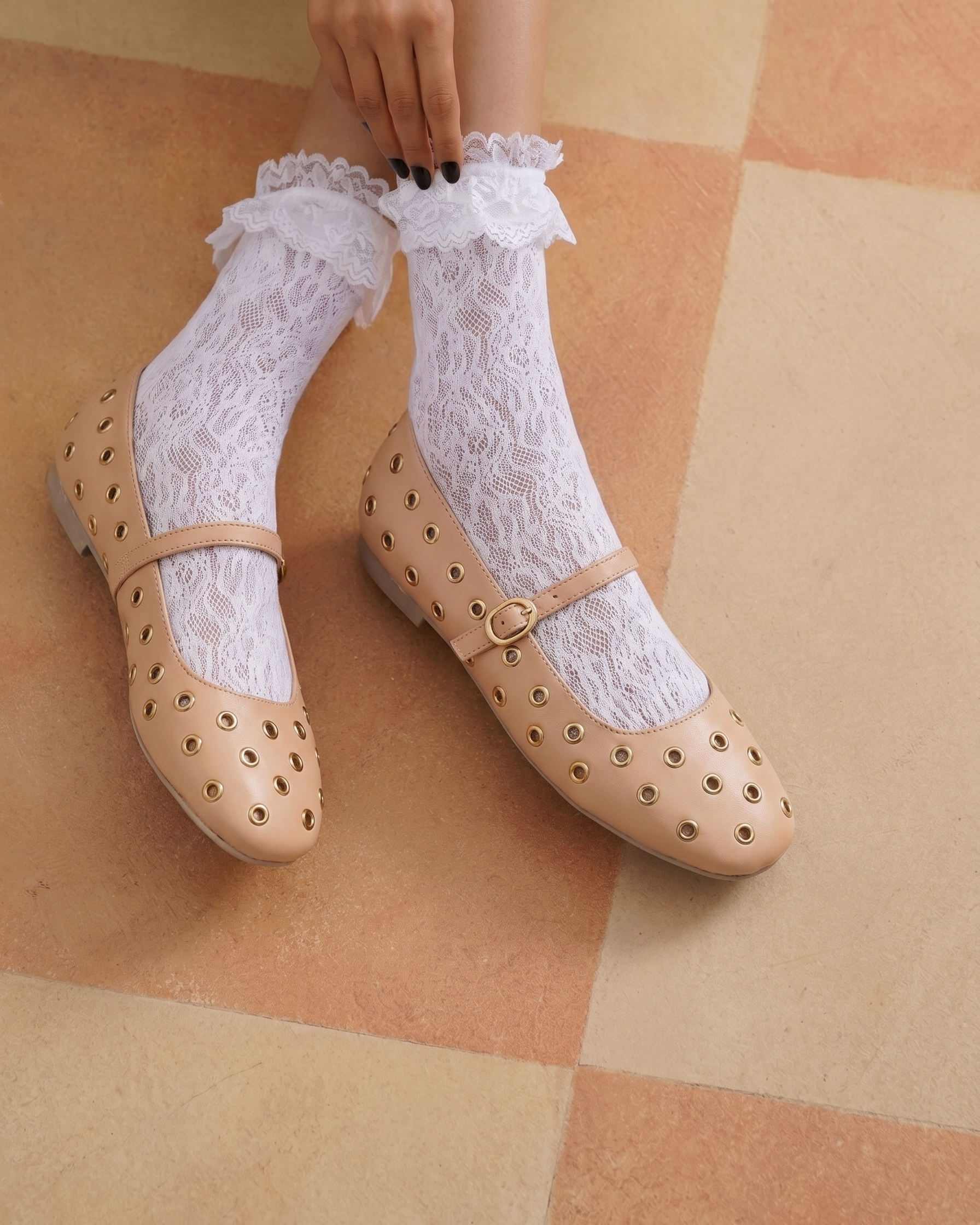 Etoile Mary Janes Beige