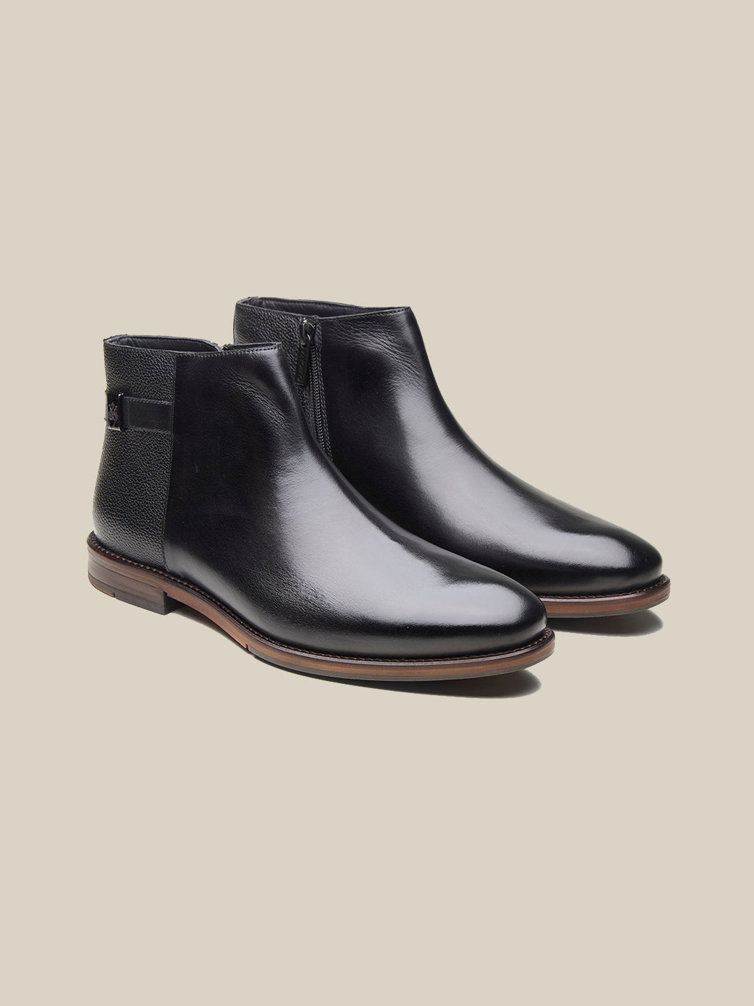 Hadlee Leather Chelsea Boots Black