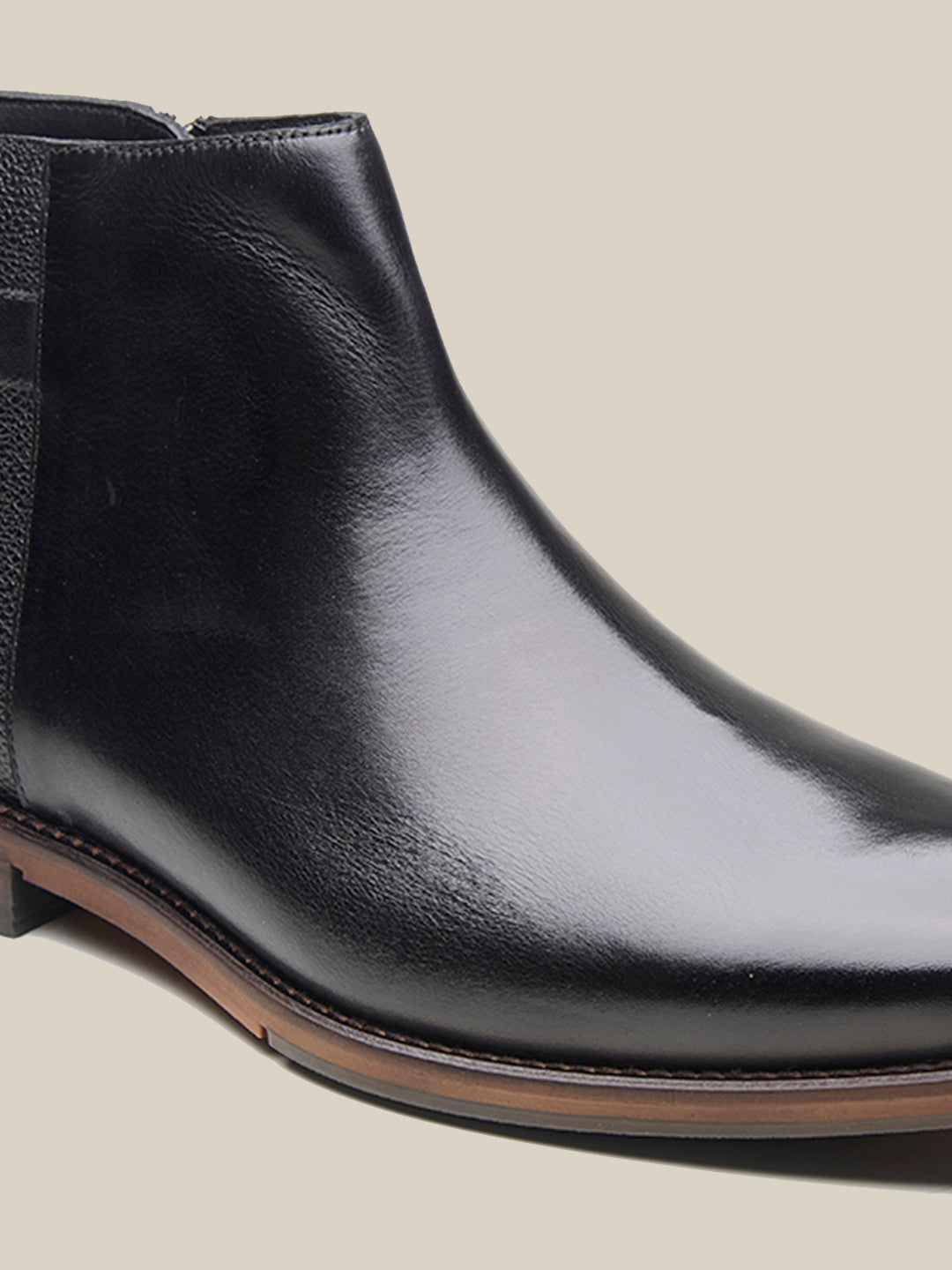 Hadlee Leather Chelsea Boots Black