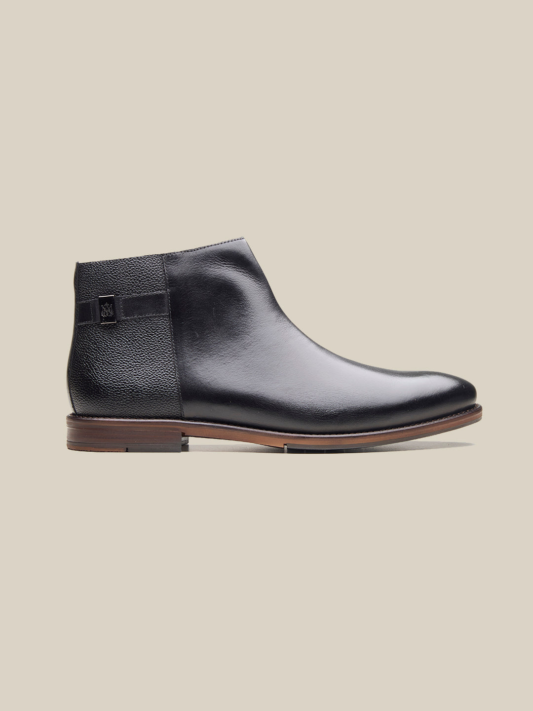 Hadlee Leather Chelsea Boots Black