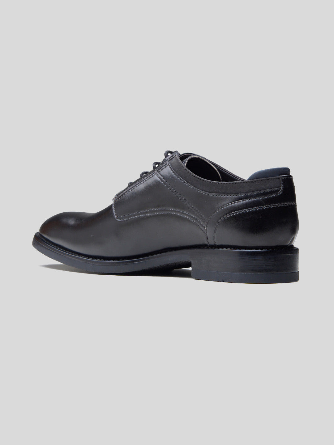 Este Semi Casuals Black