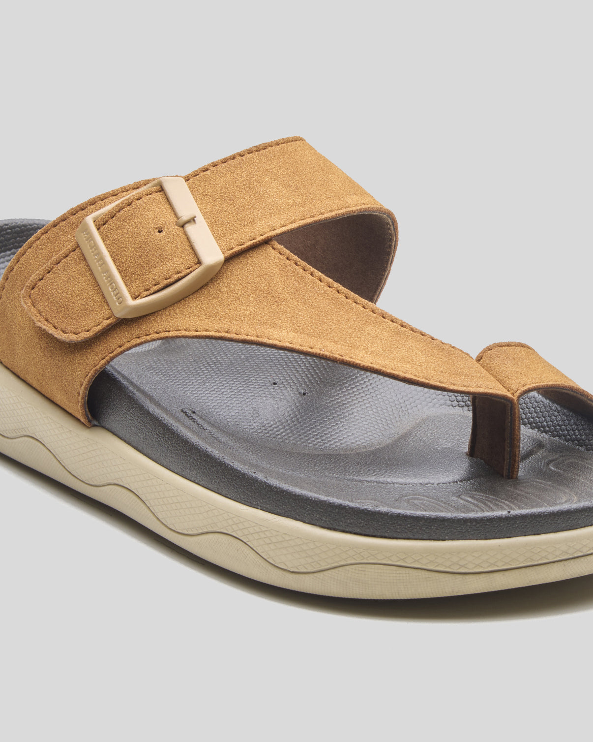 Revin Sandals Tan