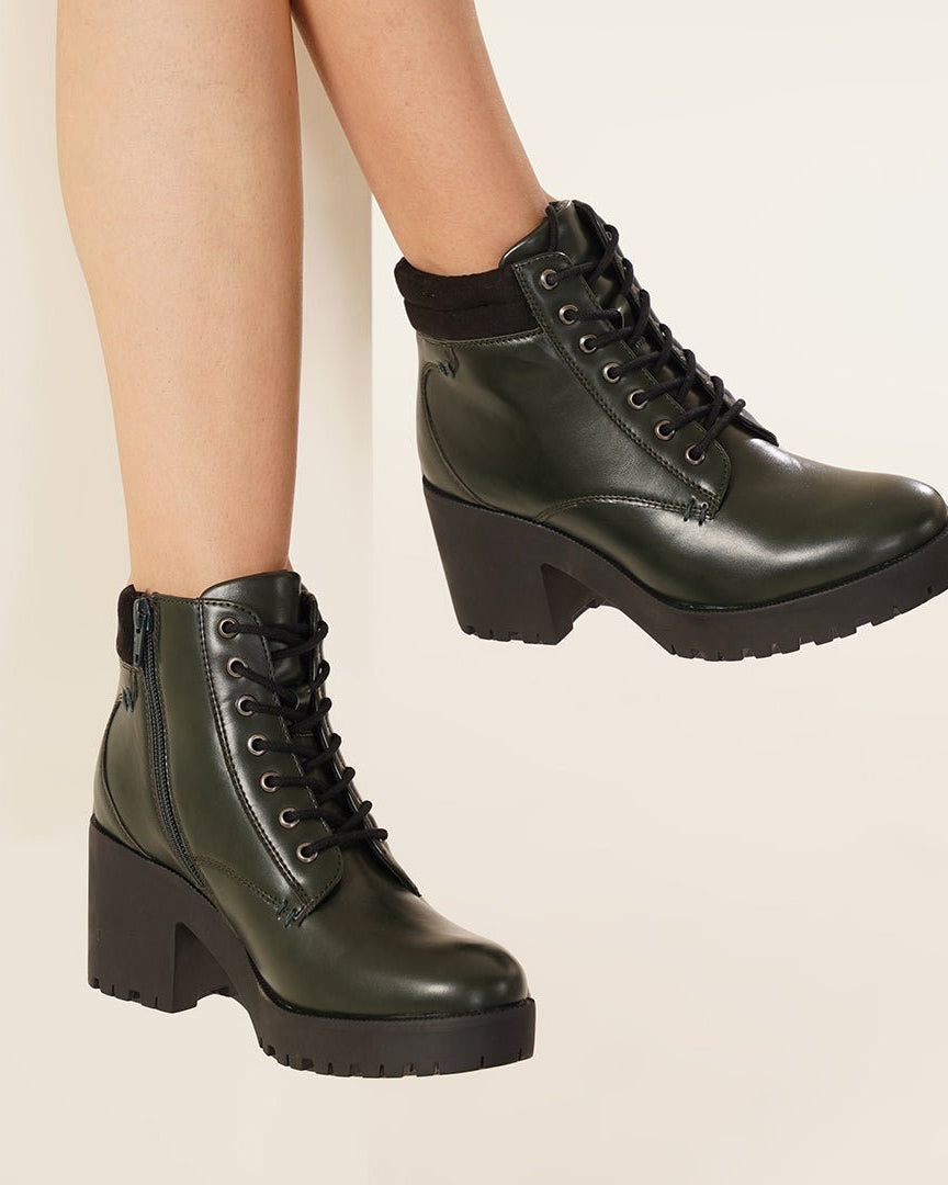 Comiso Ankle Boots Olive