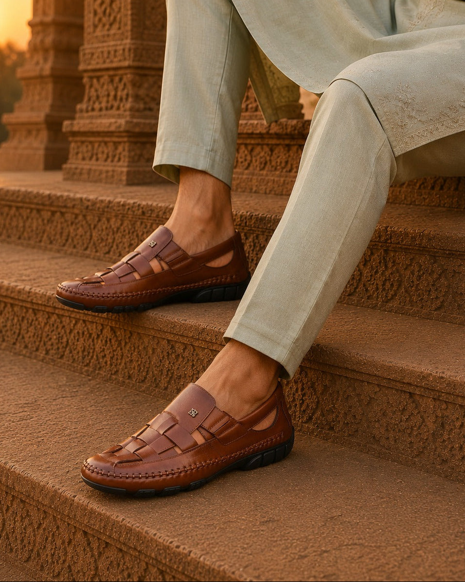 Fryer Leather Roman Sandals Tan