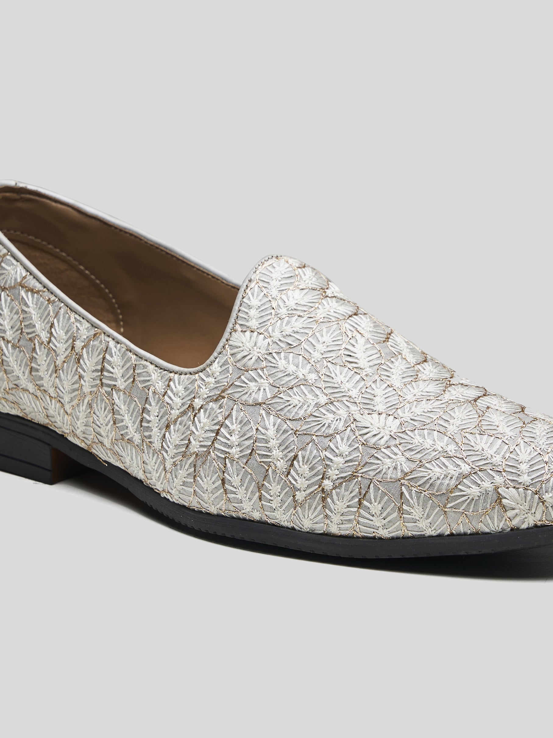 Gigino Ethnic Slip Ons Grey