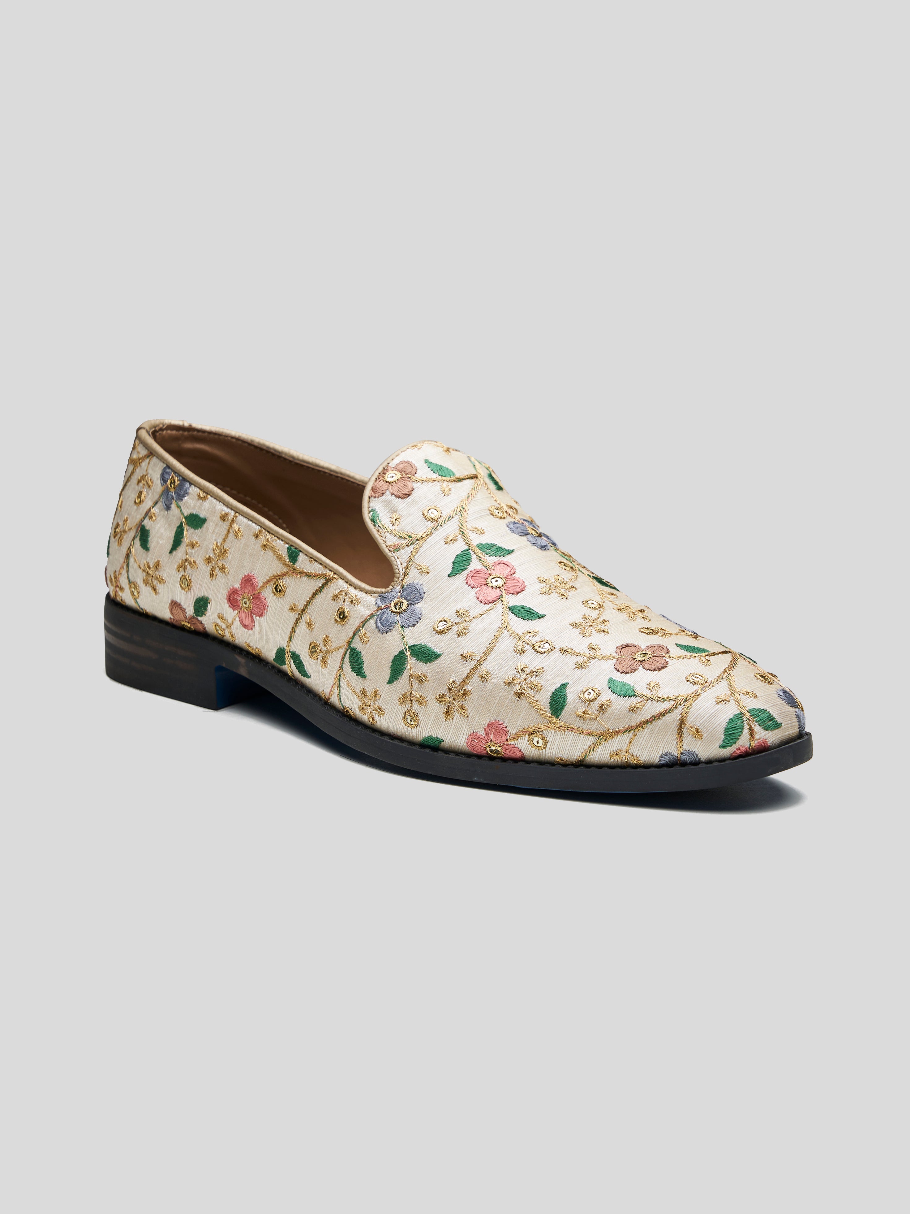 Gilda Ethnic Slip Ons Multicolor
