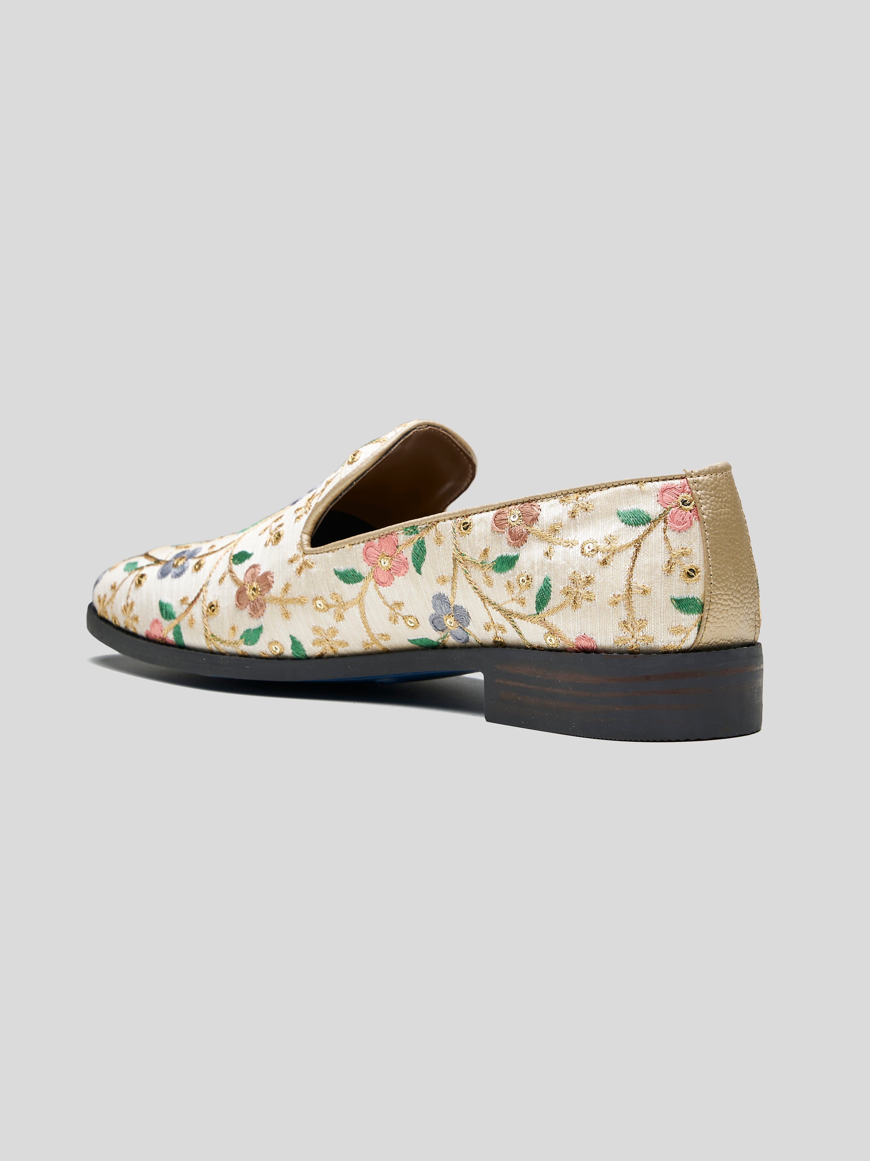 Gilda Ethnic Slip Ons Multicolor